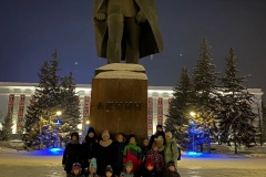 У-памятника